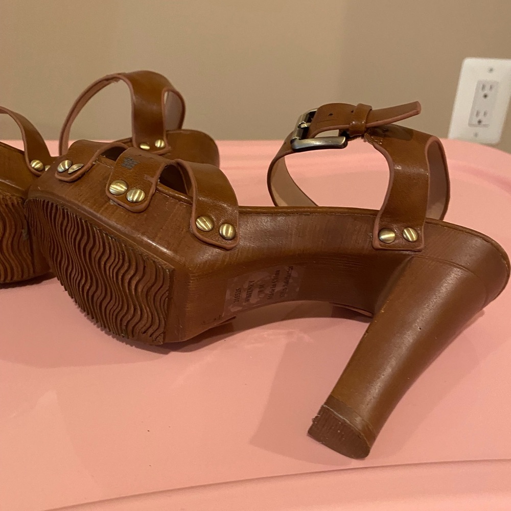 Xappeal women size 6 sandals - Picture 2 of 8